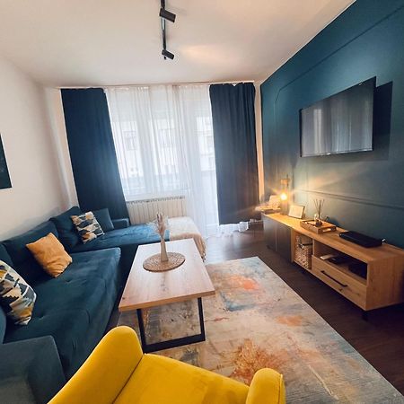Mak Apartment - Free Parking - Balcony ซาราเยโว ภายนอก รูปภาพ