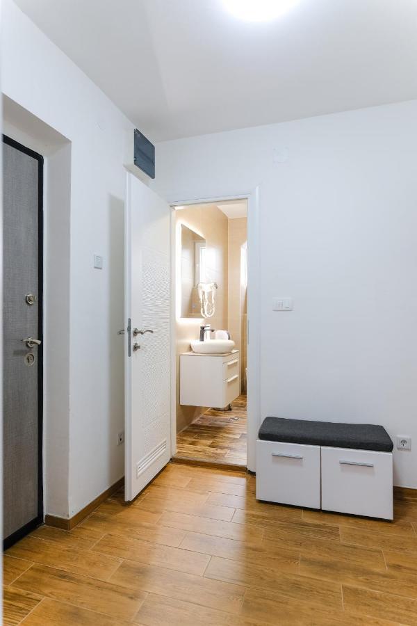 Mak Apartment - Free Parking - Balcony ซาราเยโว ภายนอก รูปภาพ