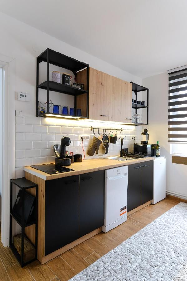 Mak Apartment - Free Parking - Balcony ซาราเยโว ภายนอก รูปภาพ
